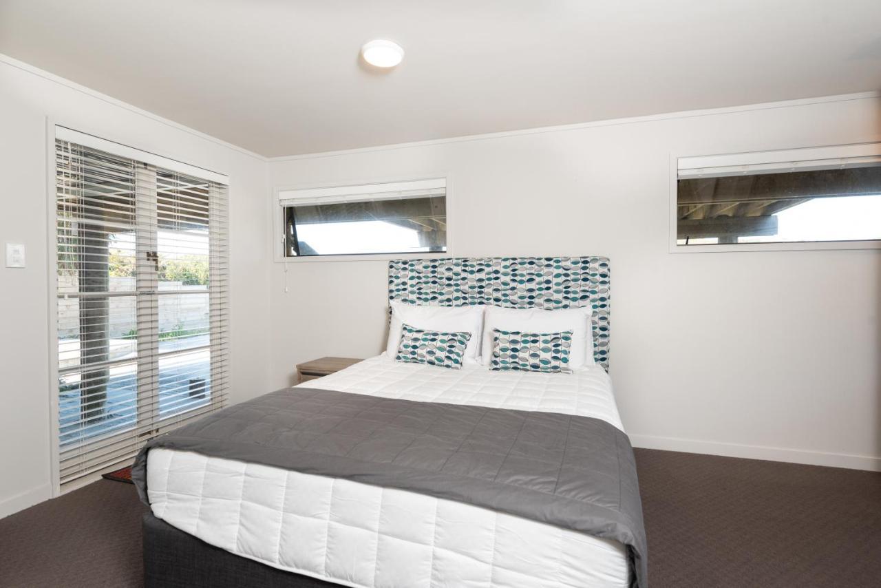 The Tide Watcher - Okiato Holiday Home Opua Exterior foto